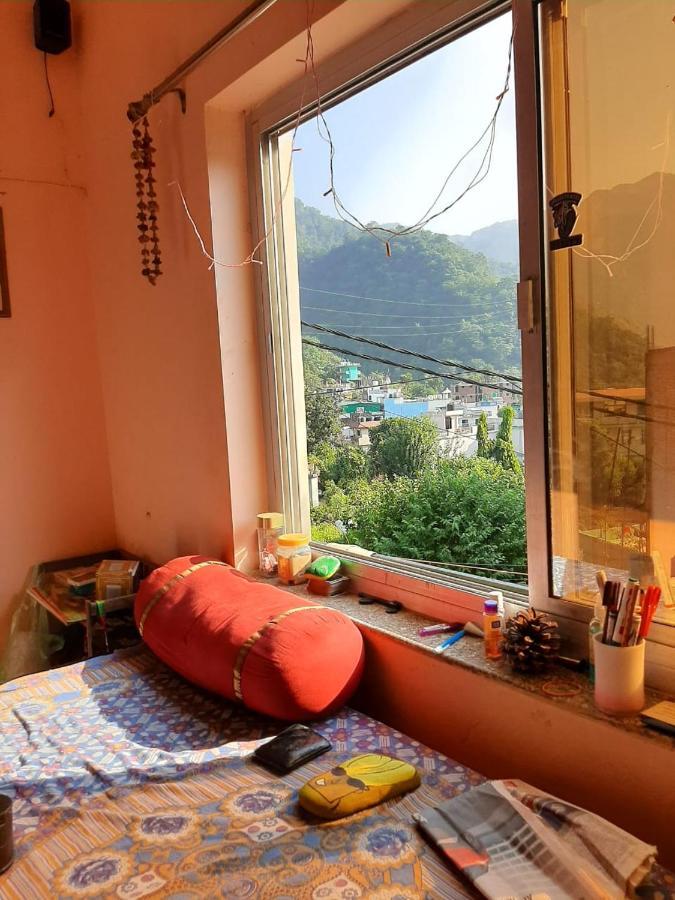 Tebaar Backpackers Hostel Rishikesh Bagian luar foto