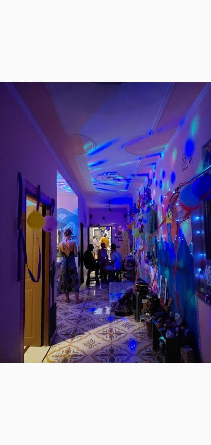Tebaar Backpackers Hostel Rishikesh Bagian luar foto