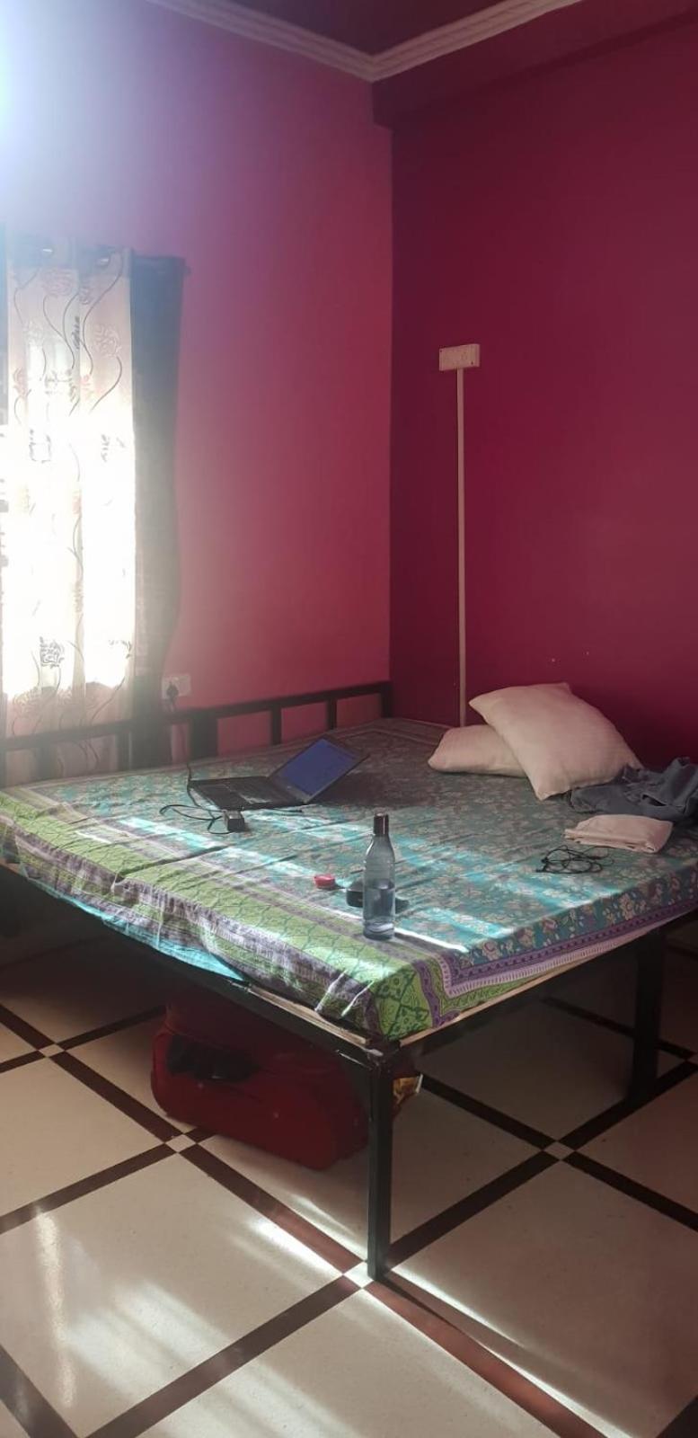 Tebaar Backpackers Hostel Rishikesh Bagian luar foto